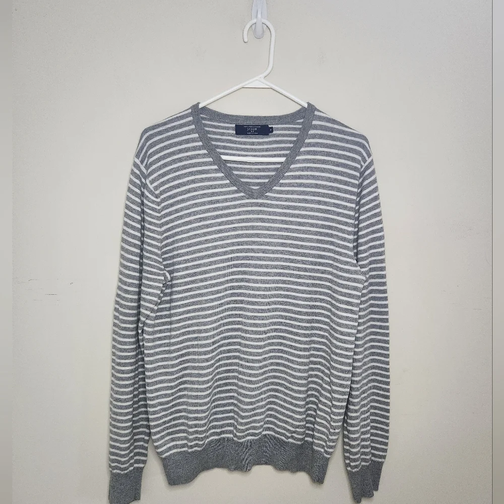 Men's J Crew Gray Striped V-Neck Cotton /Cashmere  Sweater Sz Medium